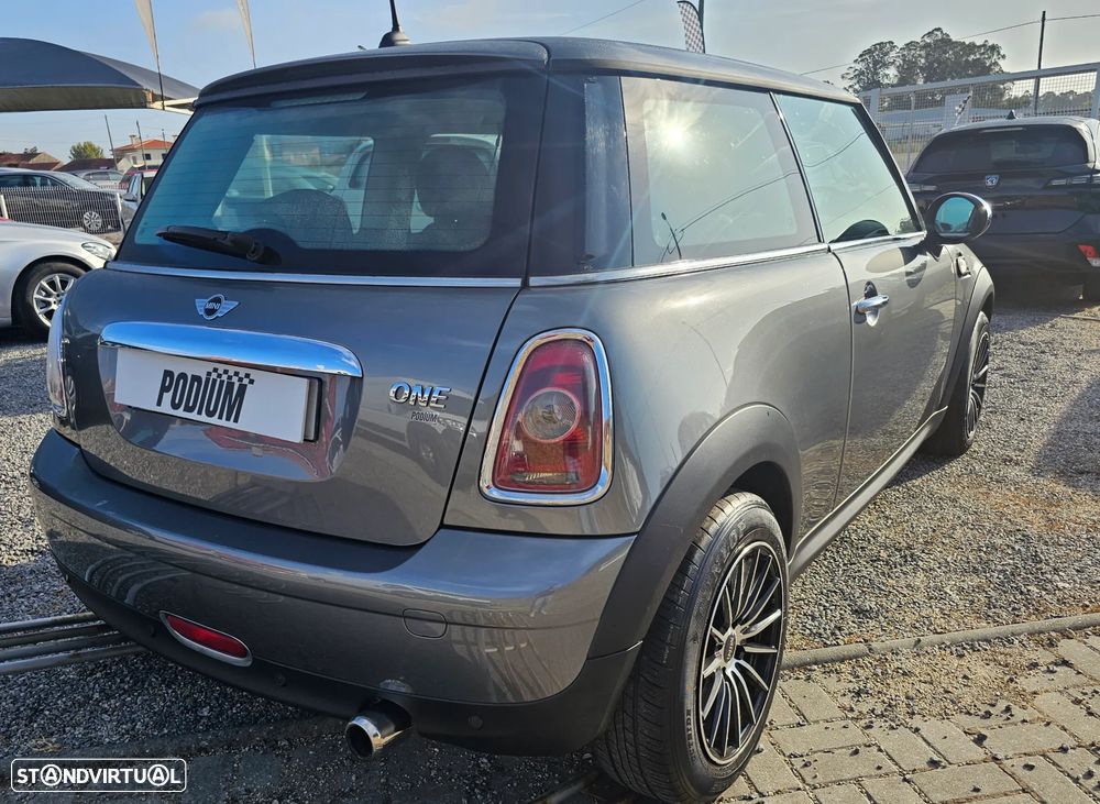 MINI 3 Portas One - 8