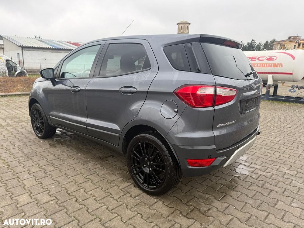 Ford EcoSport - 4