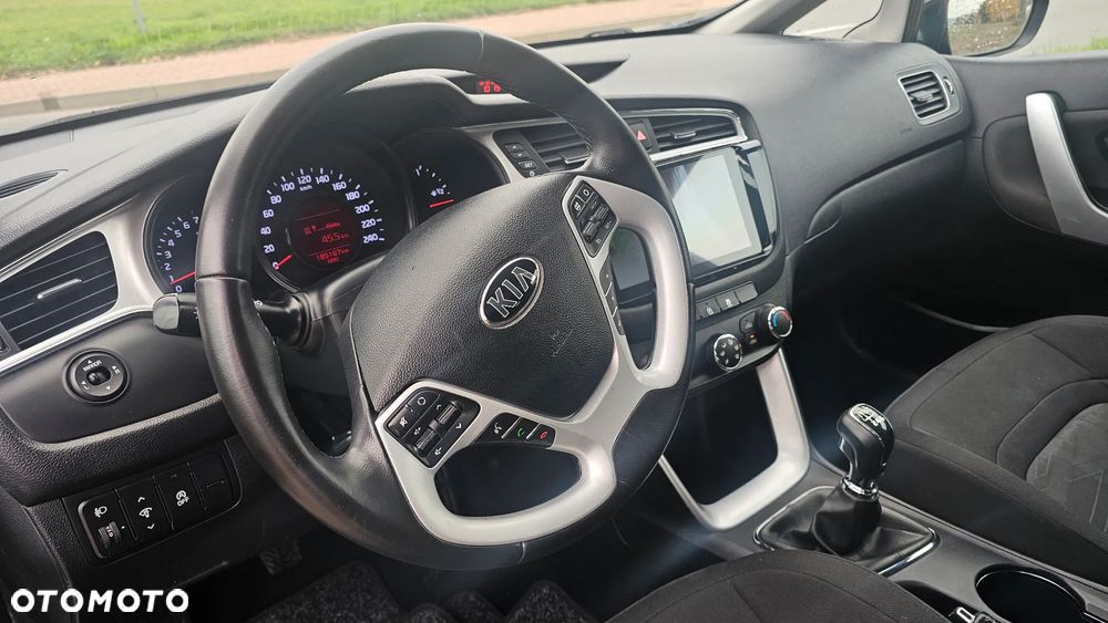 Kia Ceed 1.4 CVVT Dream Team Edition - 8