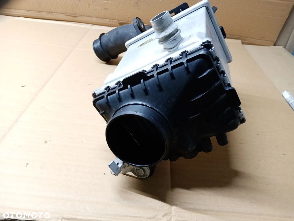 Intercooler chłodnica intercoolera BMW M5 G30 F90 4.4 7852407 - 3
