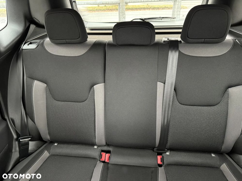 Jeep Renegade 1.5 T4 mHEV Limited FWD S&S DCT - 26