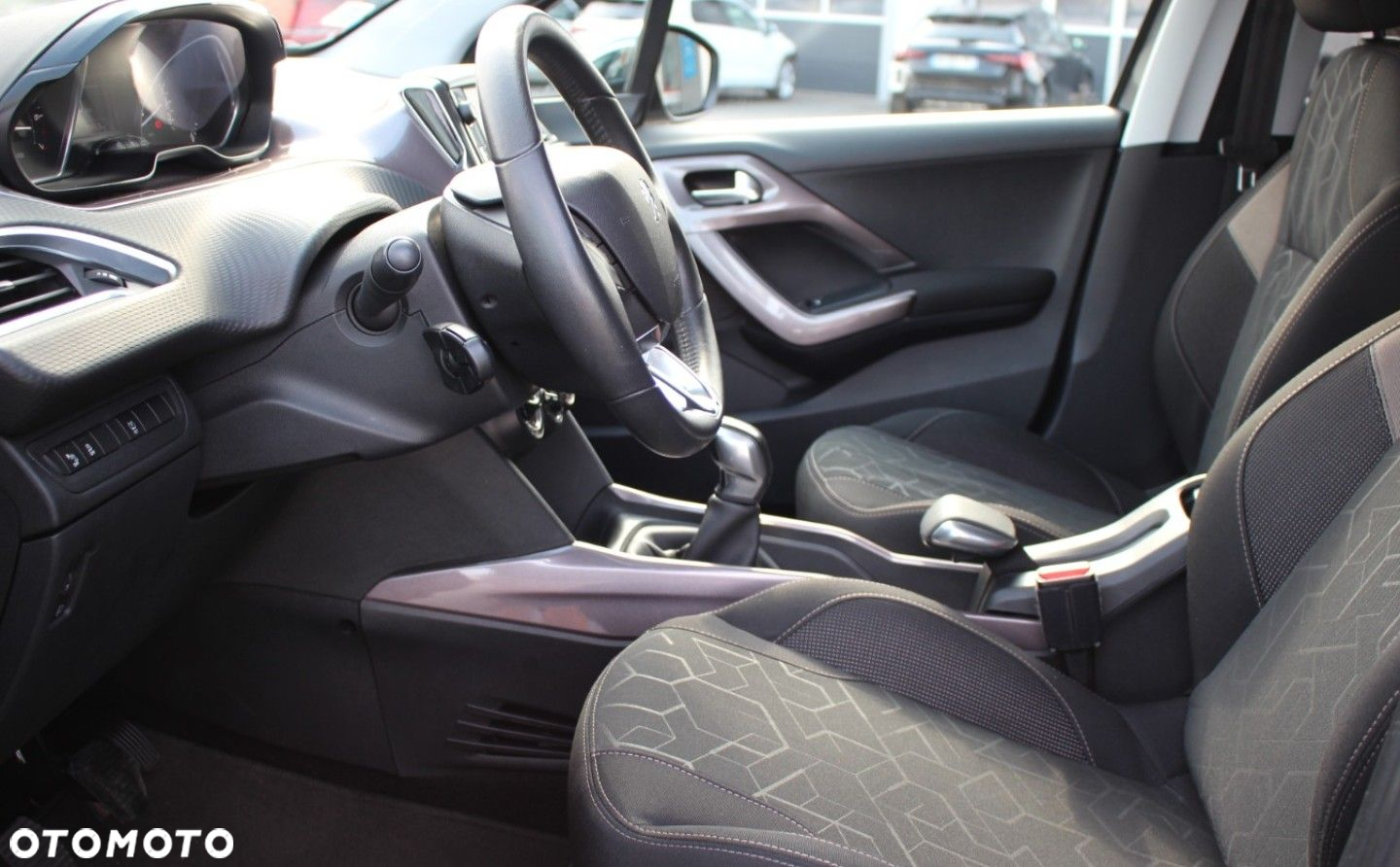 Peugeot 2008 - 15