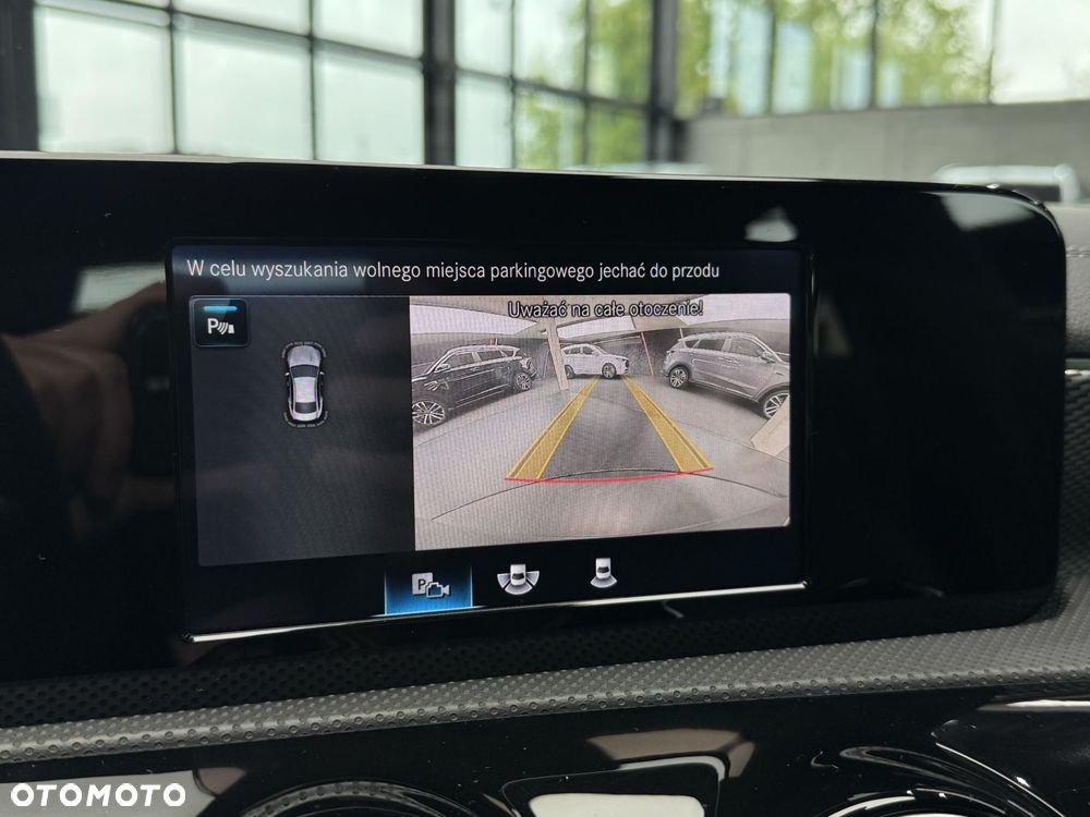 Mercedes-Benz CLA 180 Progressive 7G-DCT - 38