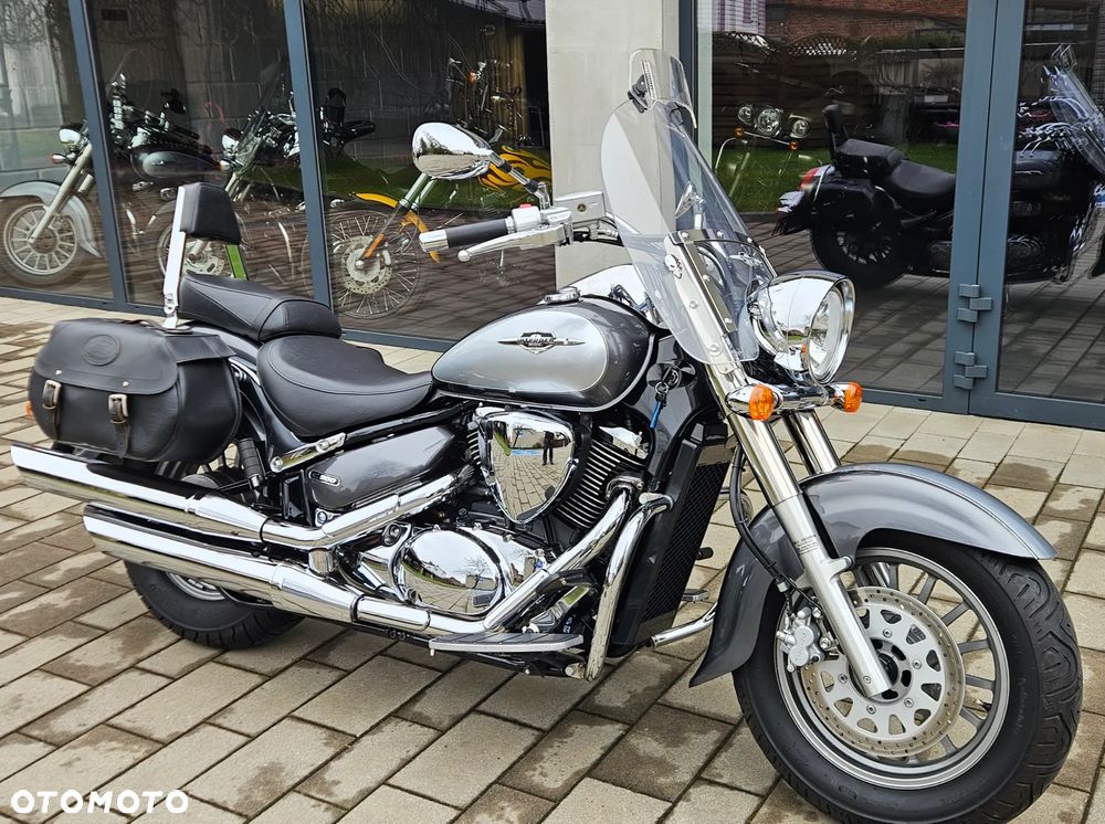Suzuki Intruder - 10