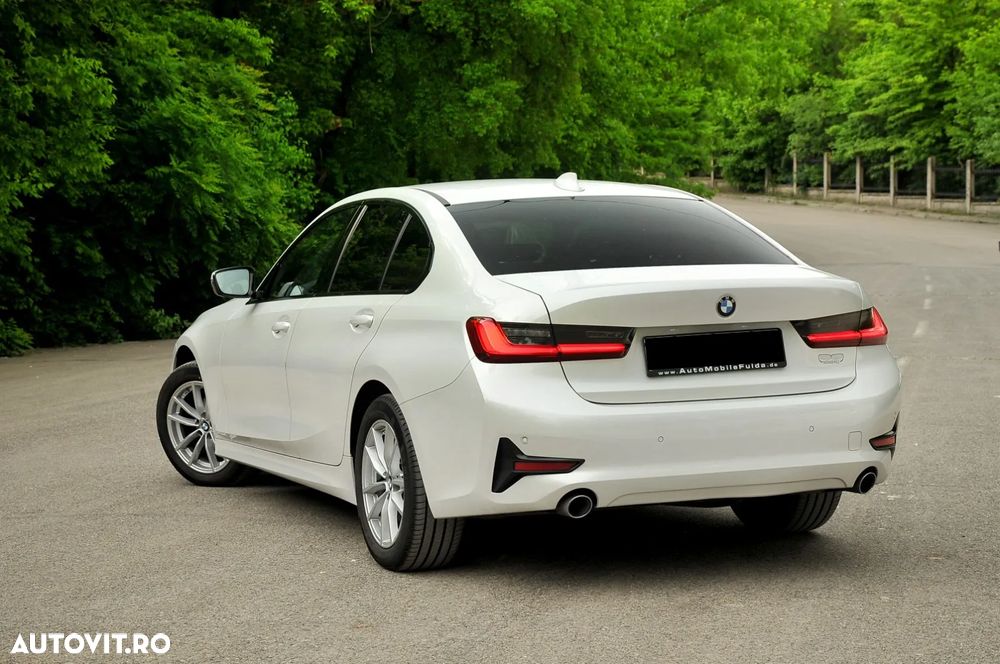 BMW Seria 3 318d Sport Line Shadow - 3