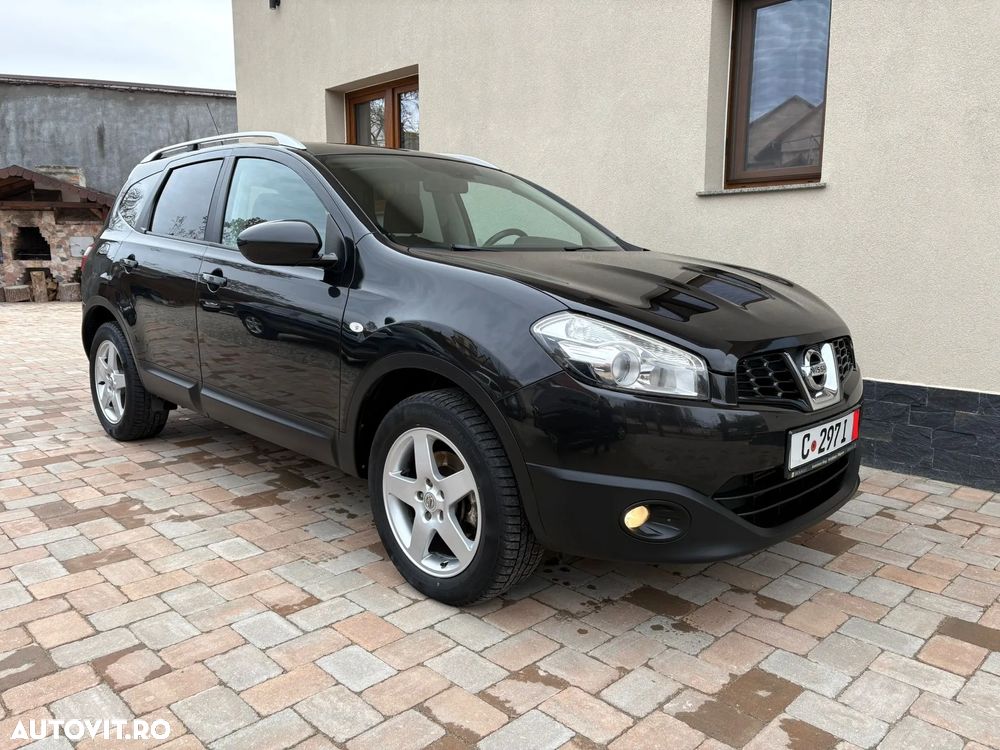 Nissan Qashqai+2 - 1