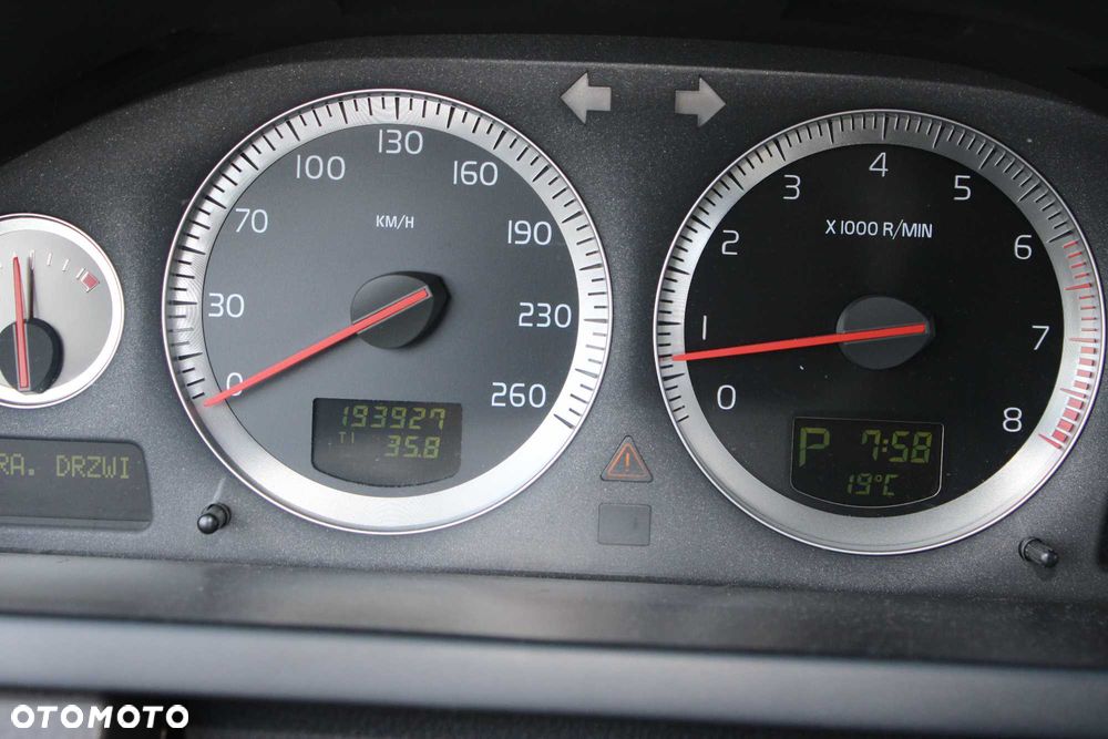 Volvo XC 90 - 8