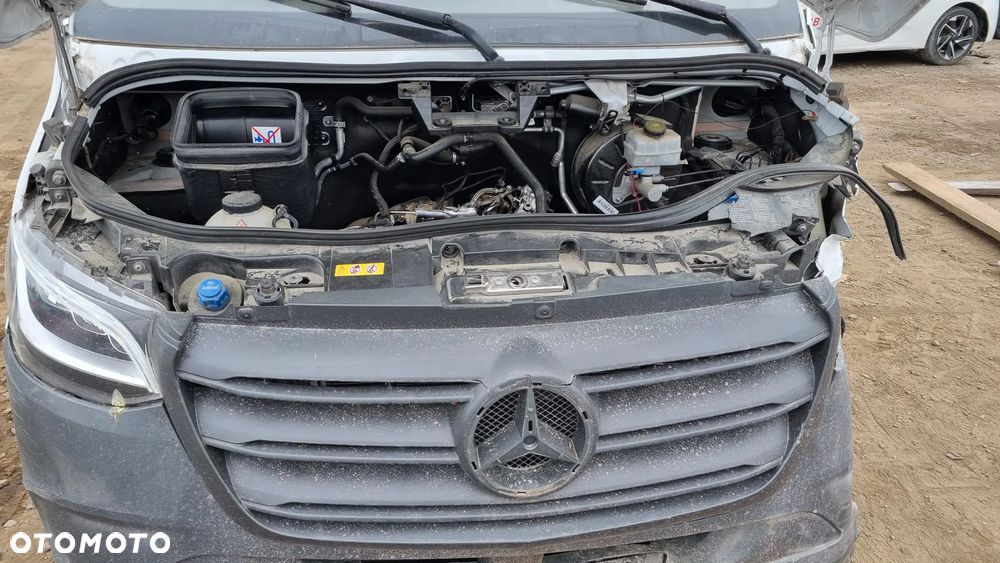 Mercedes-Benz Sprinter - 22