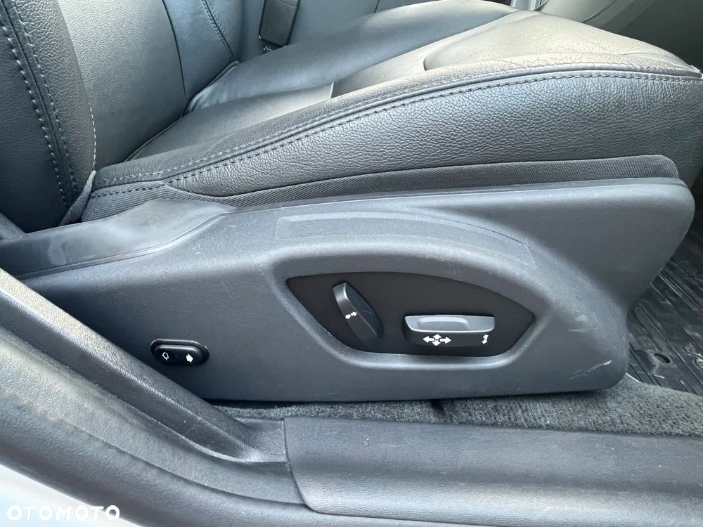 Volvo S60 T5 Drive-E Momentum - 13