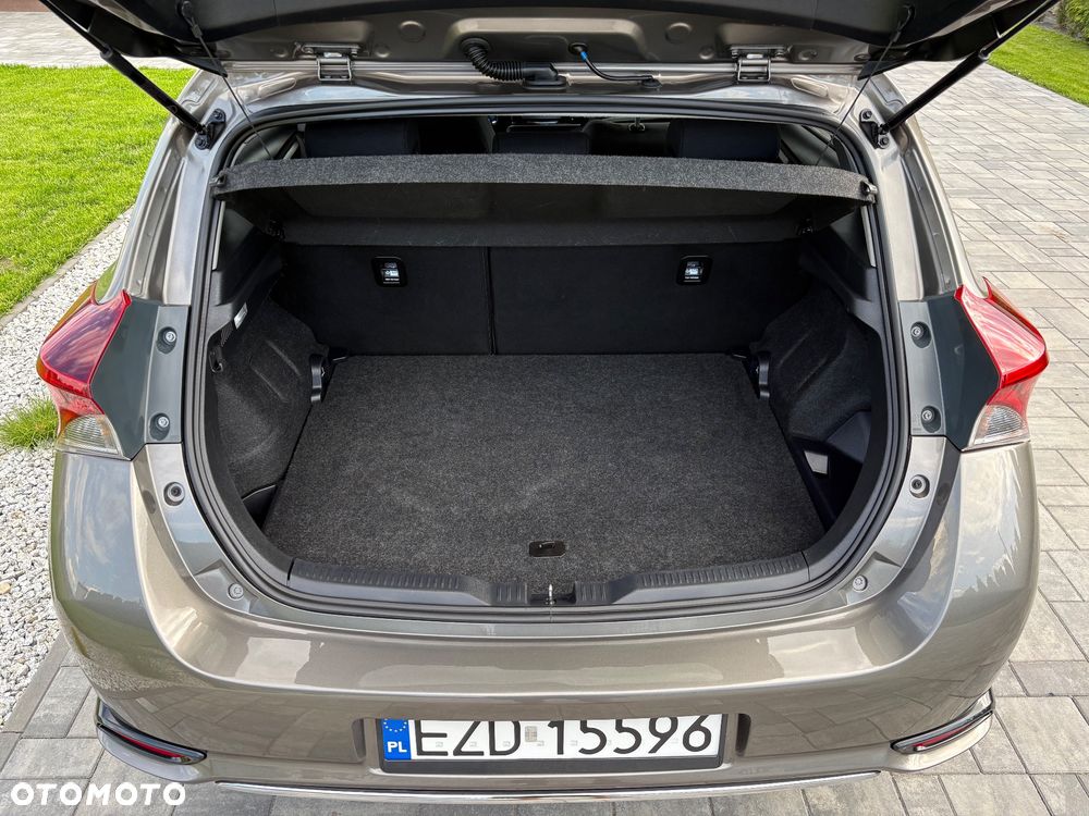 Toyota Auris - 12