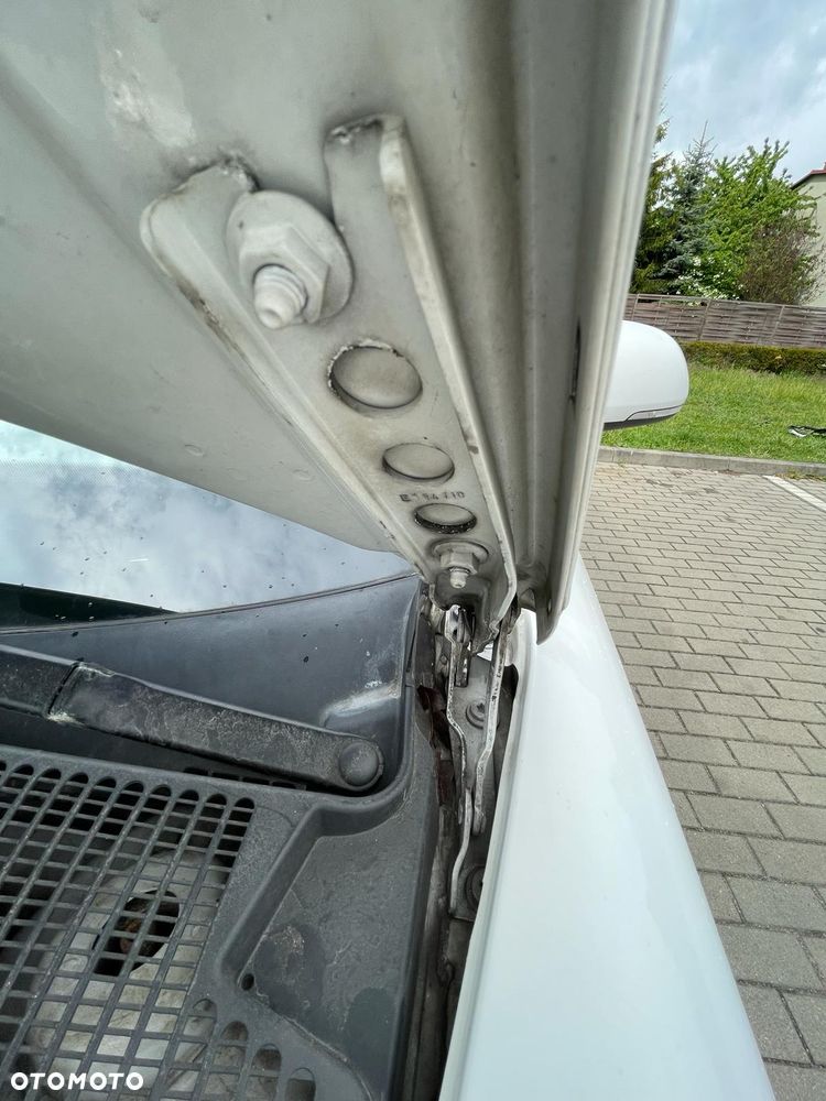 Skoda Octavia 2.0 TDI CR DPF DSG RS - 23