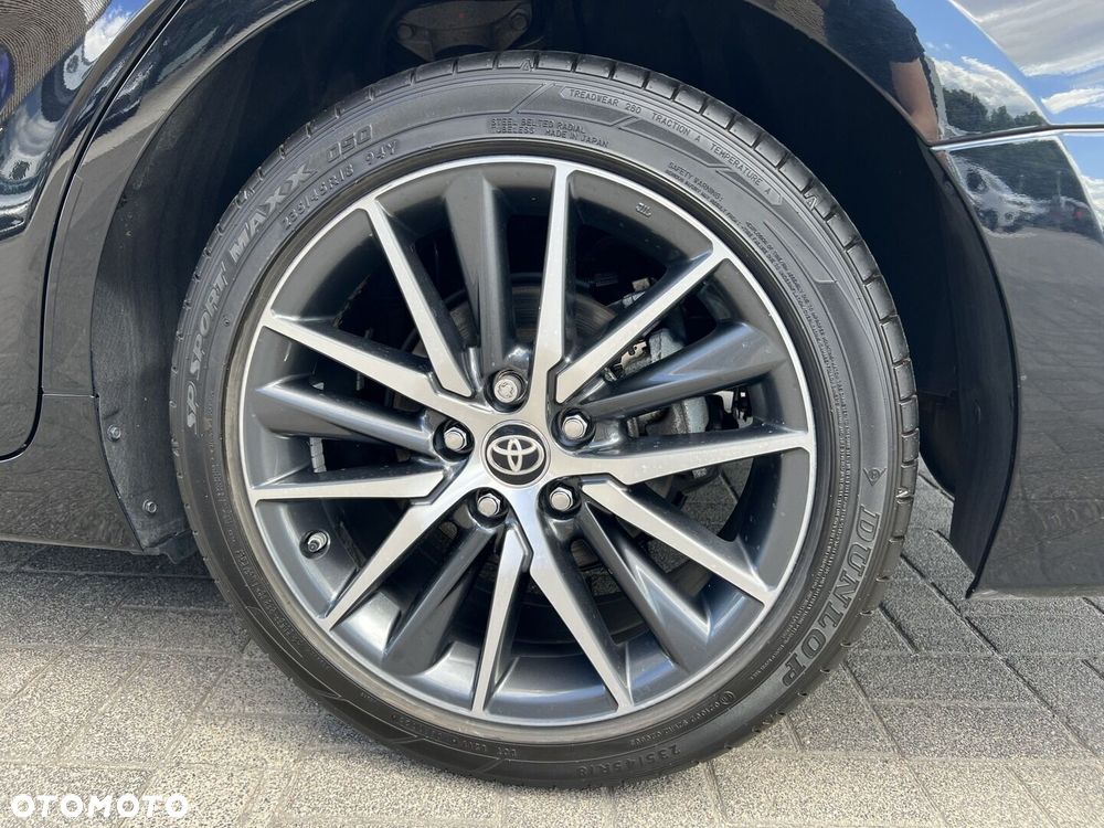 Toyota Camry 2.5 Hybrid Executive CVT - 27