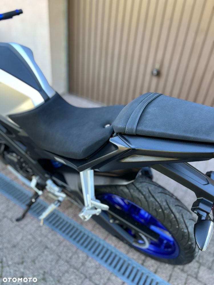 Yamaha MT - 12
