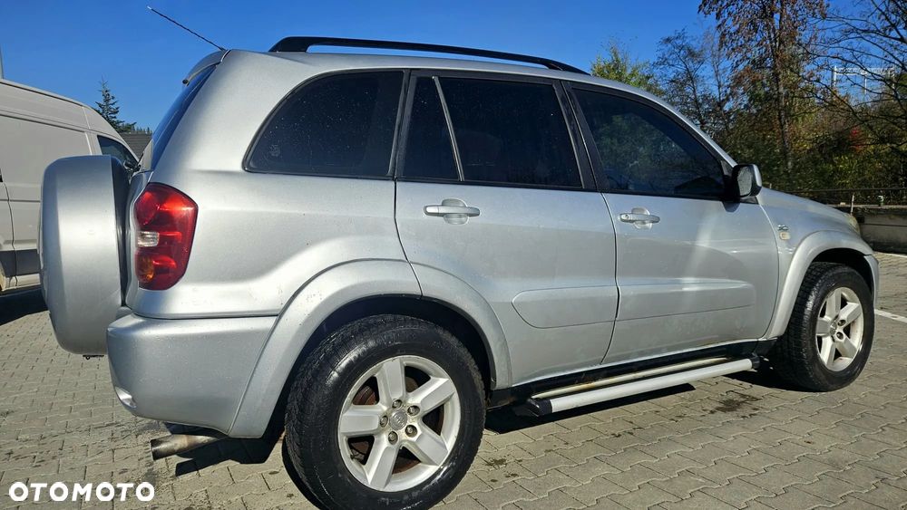 Toyota RAV4 2.0 D-4D 4x4 - 6