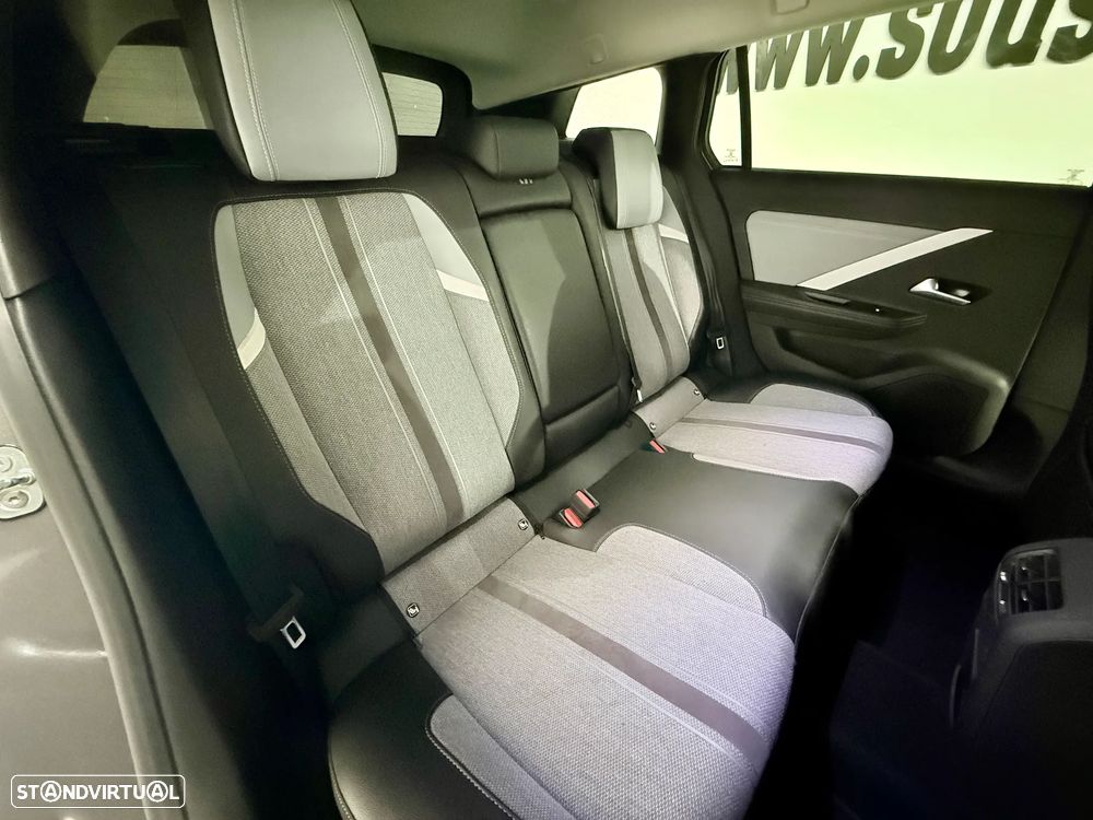 Opel Astra 1.5 D Elegance - 19