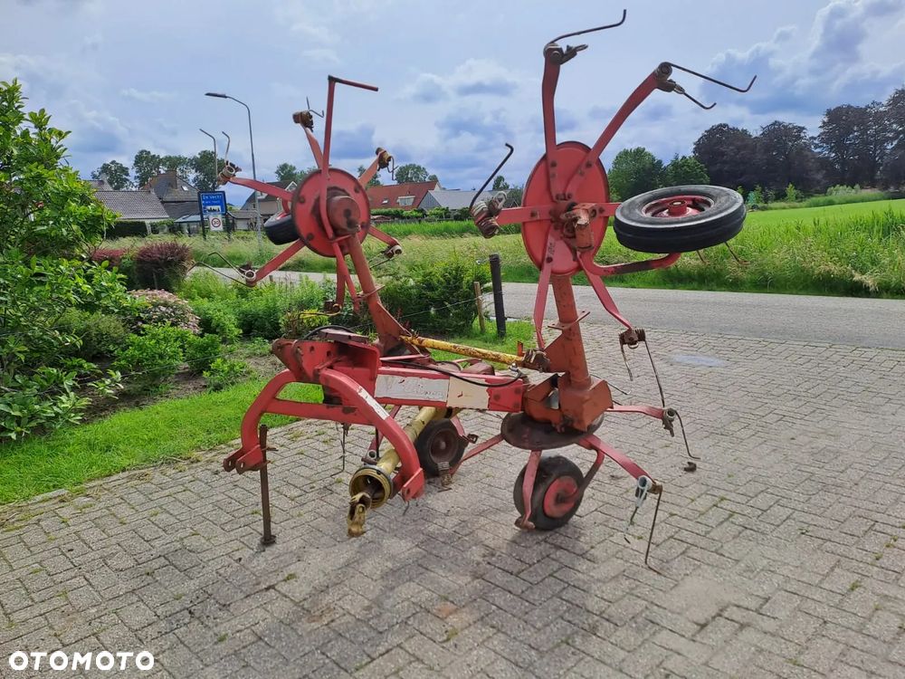 Lely Lotus 460 .Krone. Claas. Pottinger. Kuhn - 5