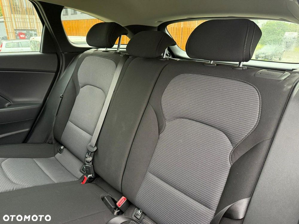 Hyundai i30 1.5 Pure - 11