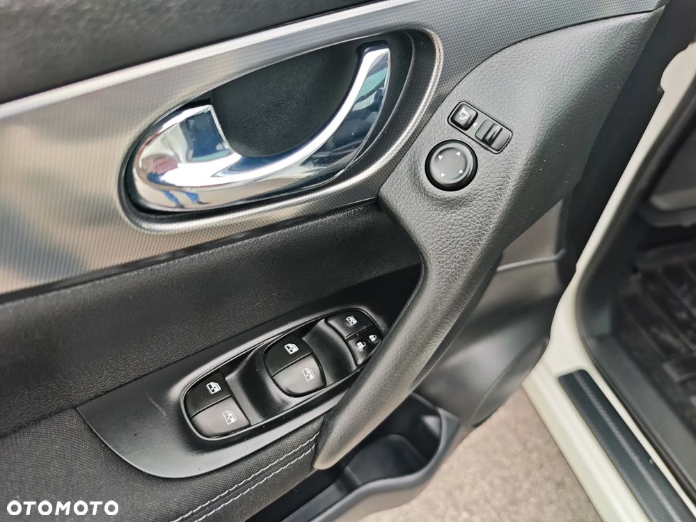 Nissan Qashqai 1.6 DIG-T Tekna - 33