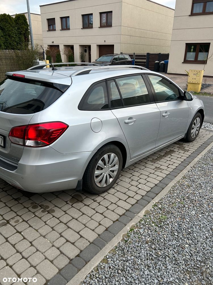 Chevrolet Cruze 1.6 LT - 2
