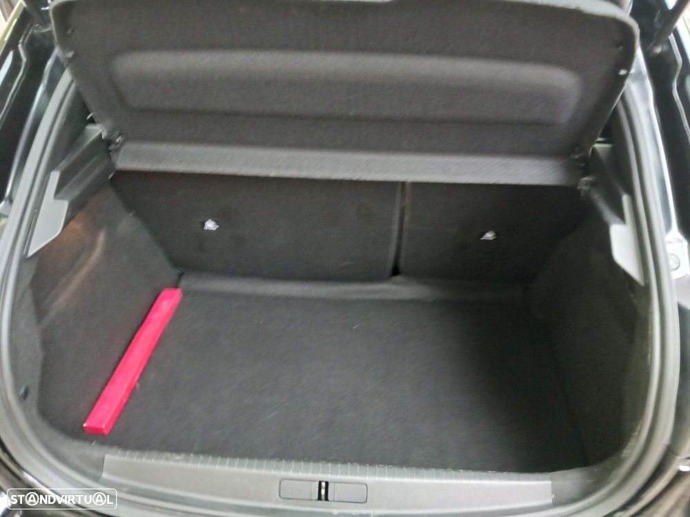 Peugeot 208 1.2 PureTech Active Pack - 34