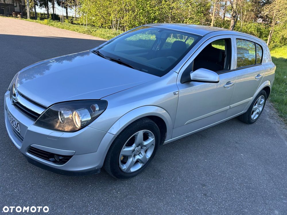 Opel Astra 1.9 CDTI Edition - 1
