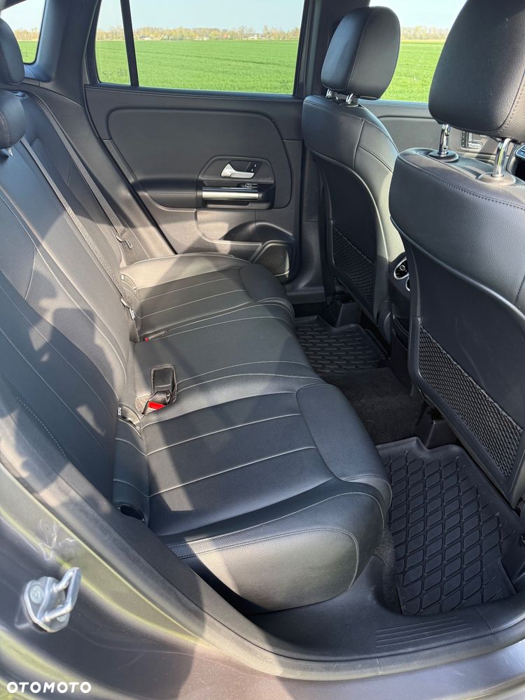 Mercedes-Benz GLA 250 4-Matic - 16