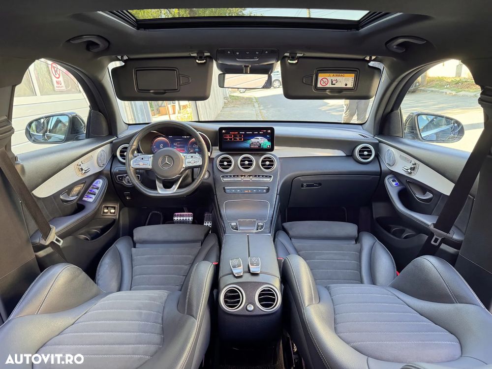 Mercedes-Benz GLC Coupe 300 e 4Matic 9G-TRONIC AMG Line Plus - 3