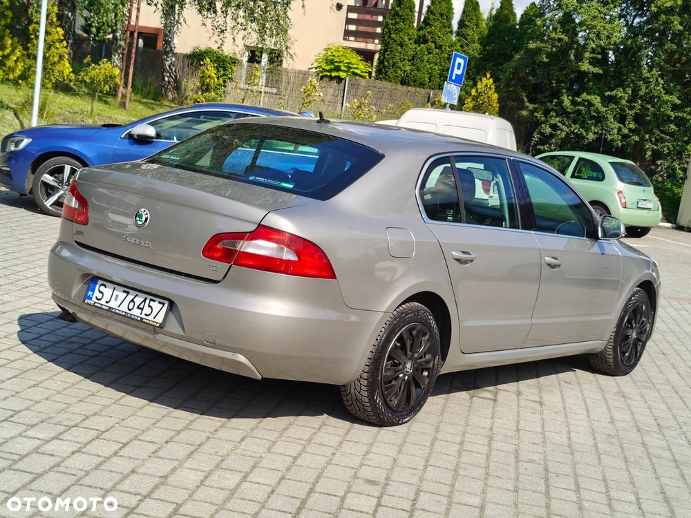 Skoda Superb 1.9 TDI Greenline - 10
