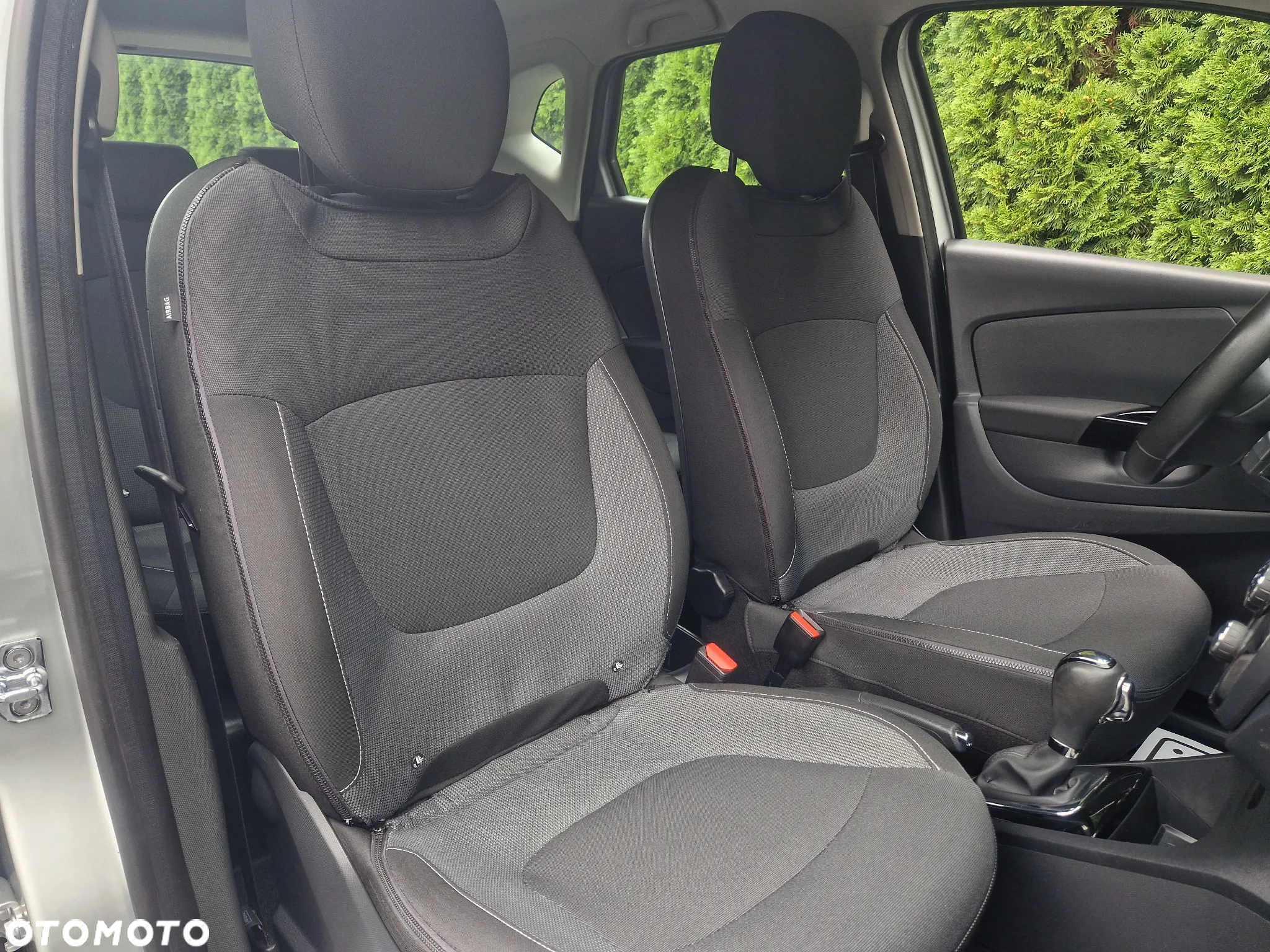 Renault Captur - 24