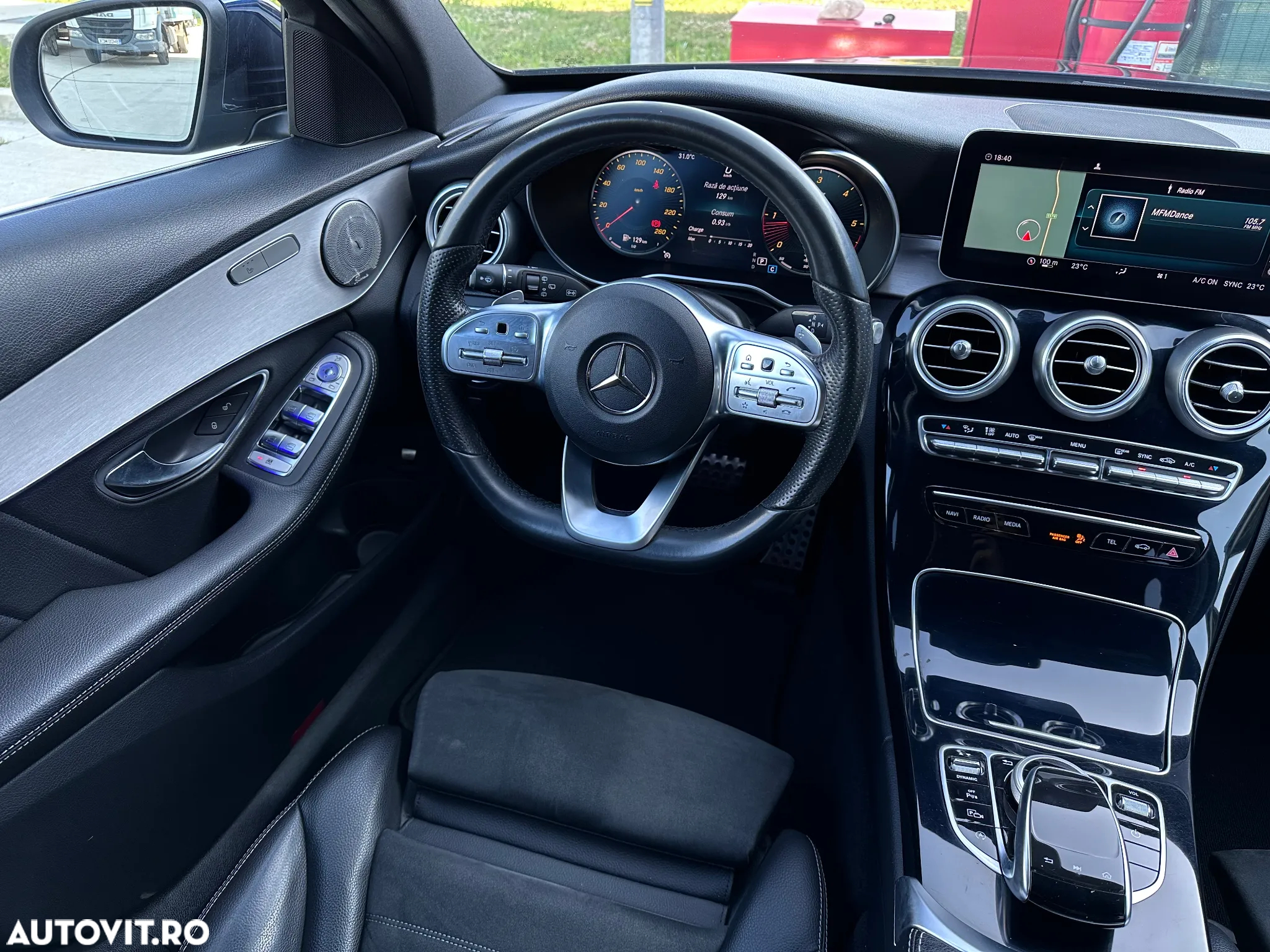 Mercedes-Benz C 300 d T 4Matic 9G-TRONIC AMG Line - 16