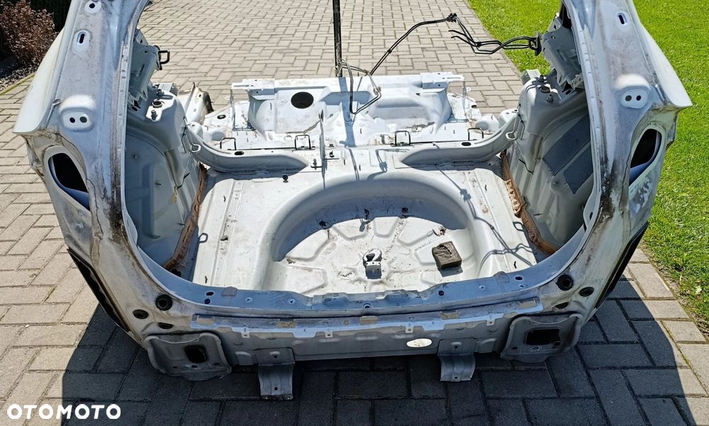 Volvo V40 II pas tylny tył kolor 707-46 - 1