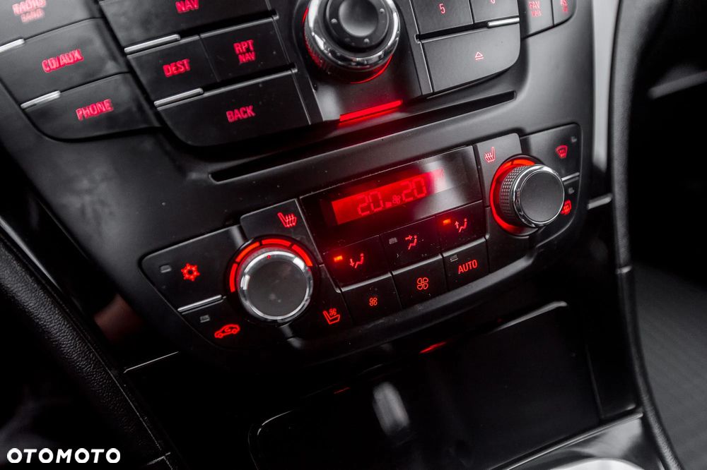 Opel Insignia 2.0 Turbo 4x4 Cosmo - 31