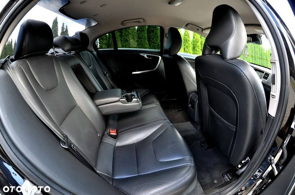 Volvo S60 D2 Drive-E Momentum - 11