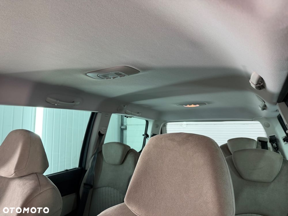 Peugeot 807 140 Automatik Platinum - 32