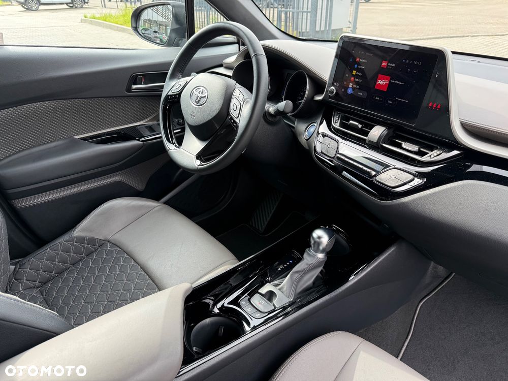 Toyota C-HR 1.8 Hybrid Executive - 29
