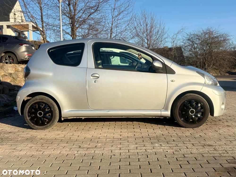 Toyota Aygo City - 4