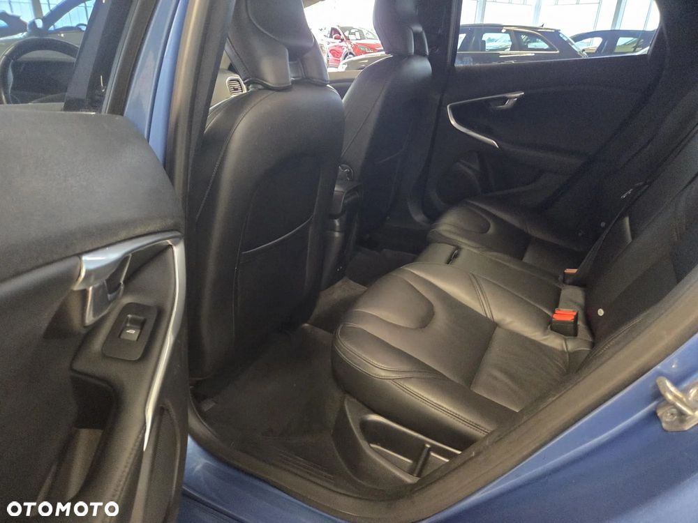 Volvo V40 - 11