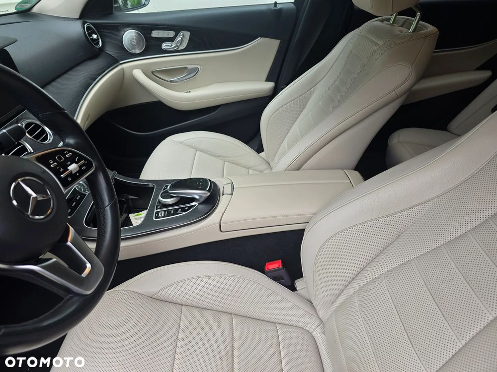 Mercedes-Benz Klasa E 400 d 4-Matic 9G-TRONIC - 8