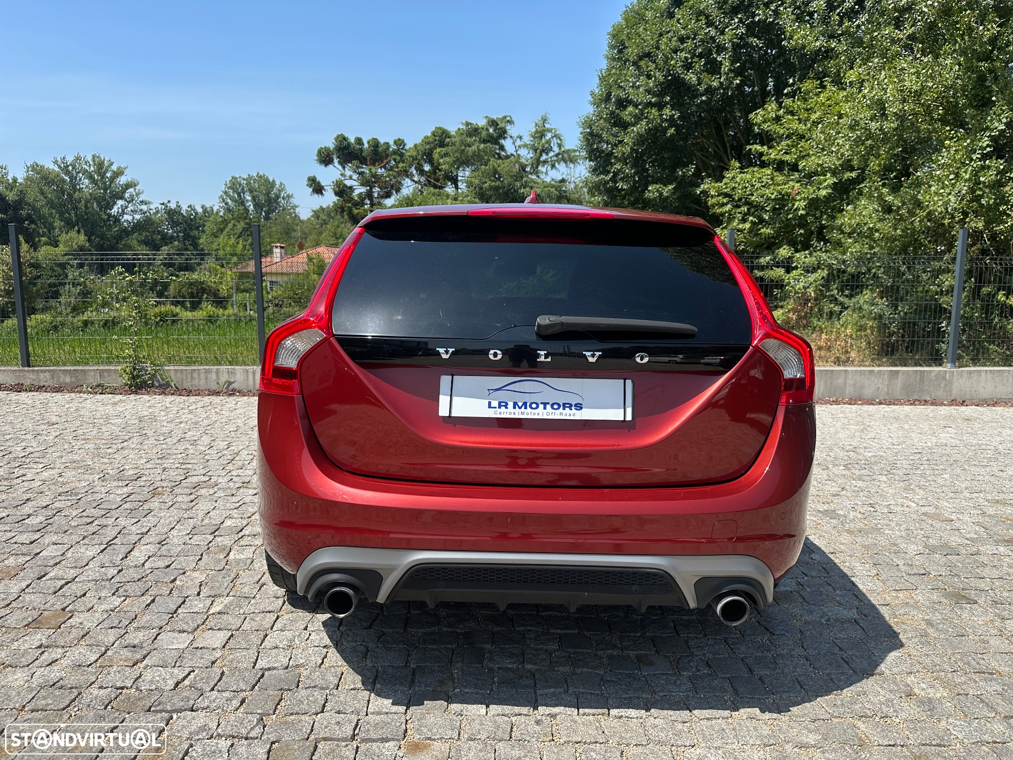 Volvo V60 1.6 D2 Drive Summum Start/Stop - 4