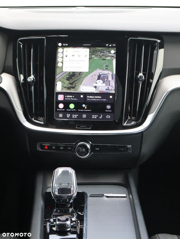 Volvo V60 B4 B Plus Dark - 12