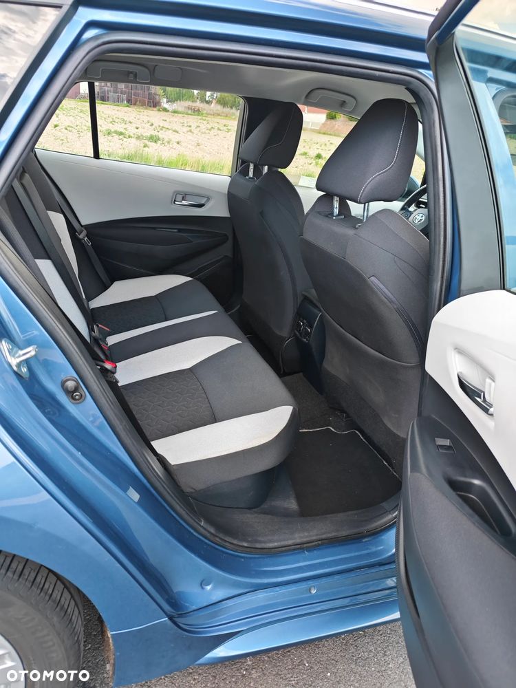 Toyota Corolla 2.0 Hybrid Comfort - 12