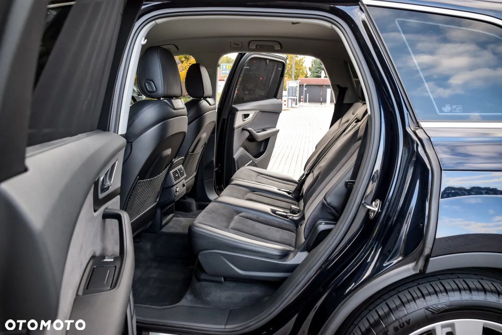 Audi Q7 - 35
