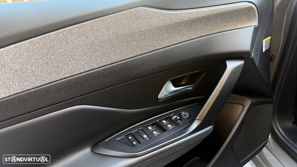 Peugeot 308 SW 1.6 Hybrid Allure e-EAT8 - 15