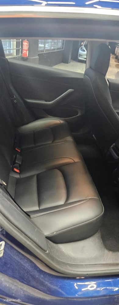 Tesla Model 3 - 11