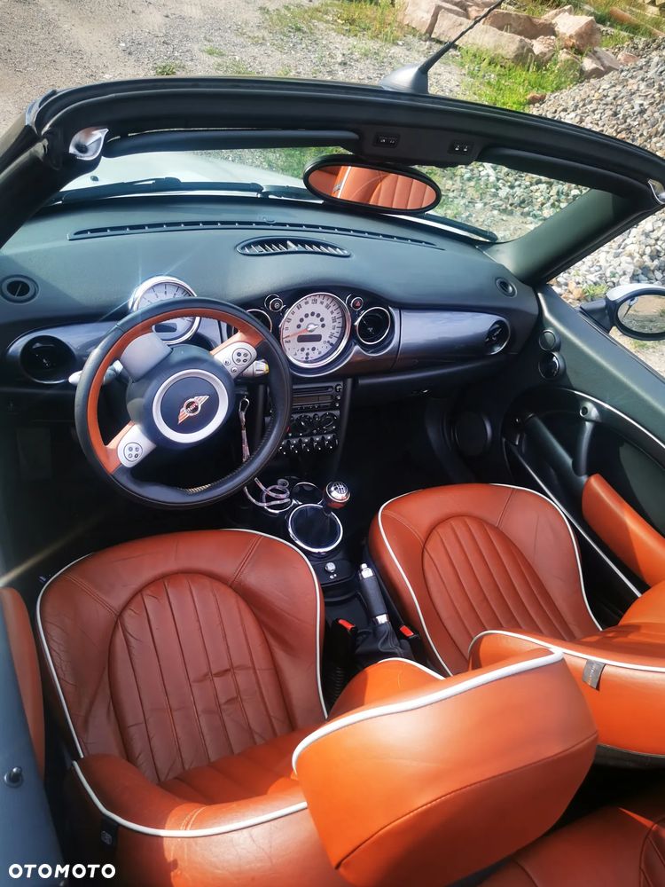 MINI Cooper Sidewalk - 1