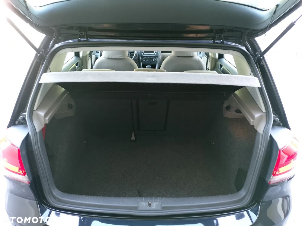 Volkswagen Golf 1.4 TSI Highline DSG - 20