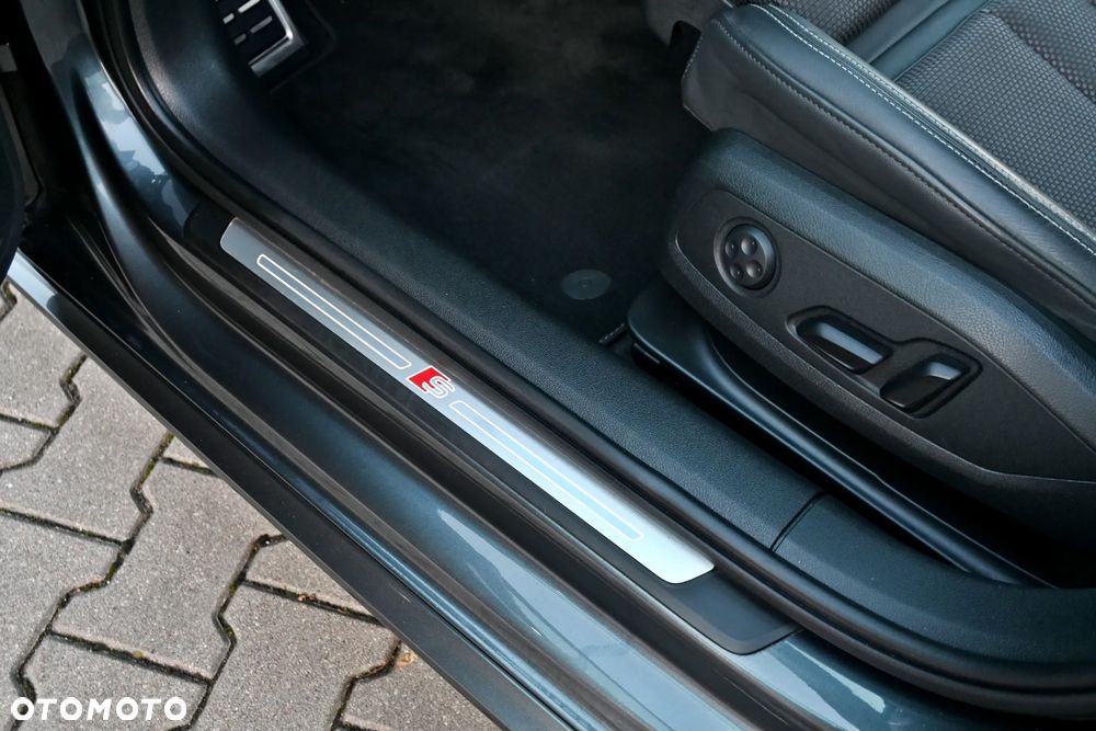 Audi A4 Avant 2.0 TDI ultra S tronic sport - 39