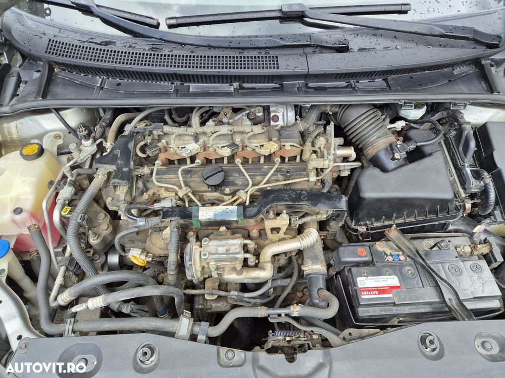 Toyota Avensis 2.0 D-4D Elegance - 19