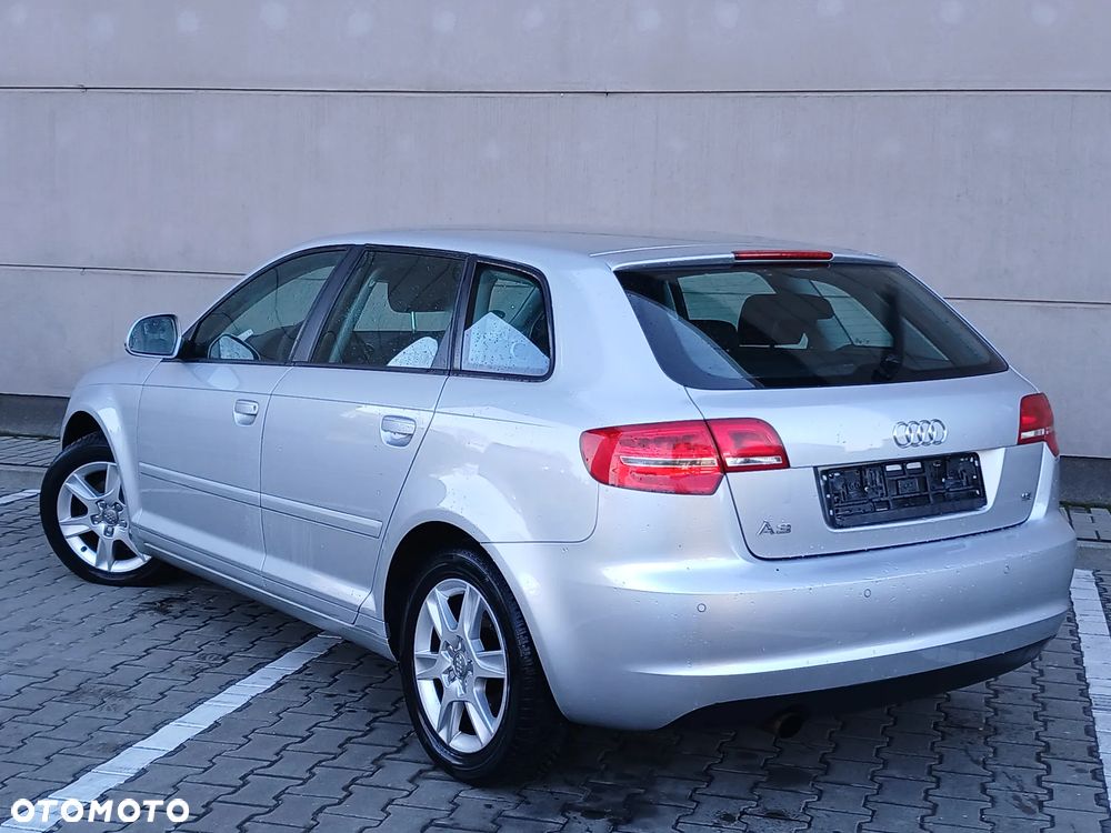 Audi A3 Sportback 1.6 Attraction - 1