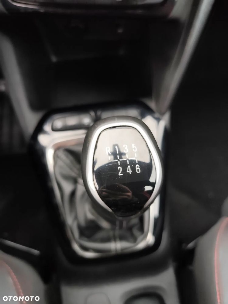 Opel Corsa 1.2 Direct Injection Turbo Start/Stop GS Line - 11